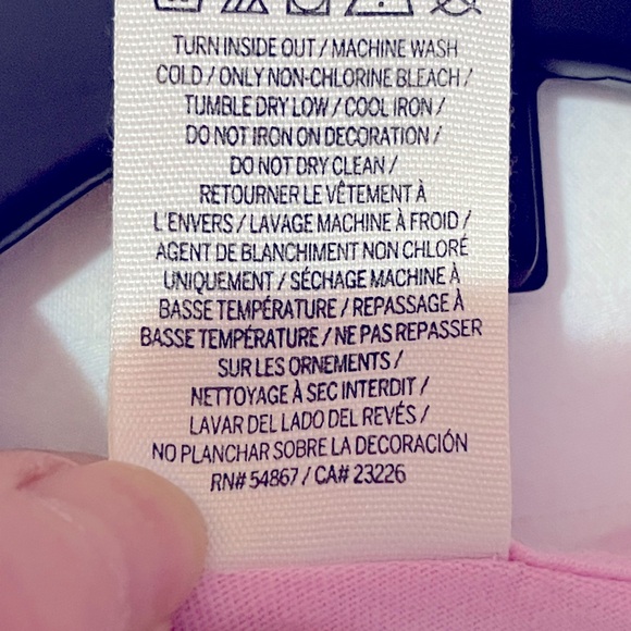 PINK Victoria’s Secrets T-Shirt with Pocket Size Large NWT - Picture 4 of 5